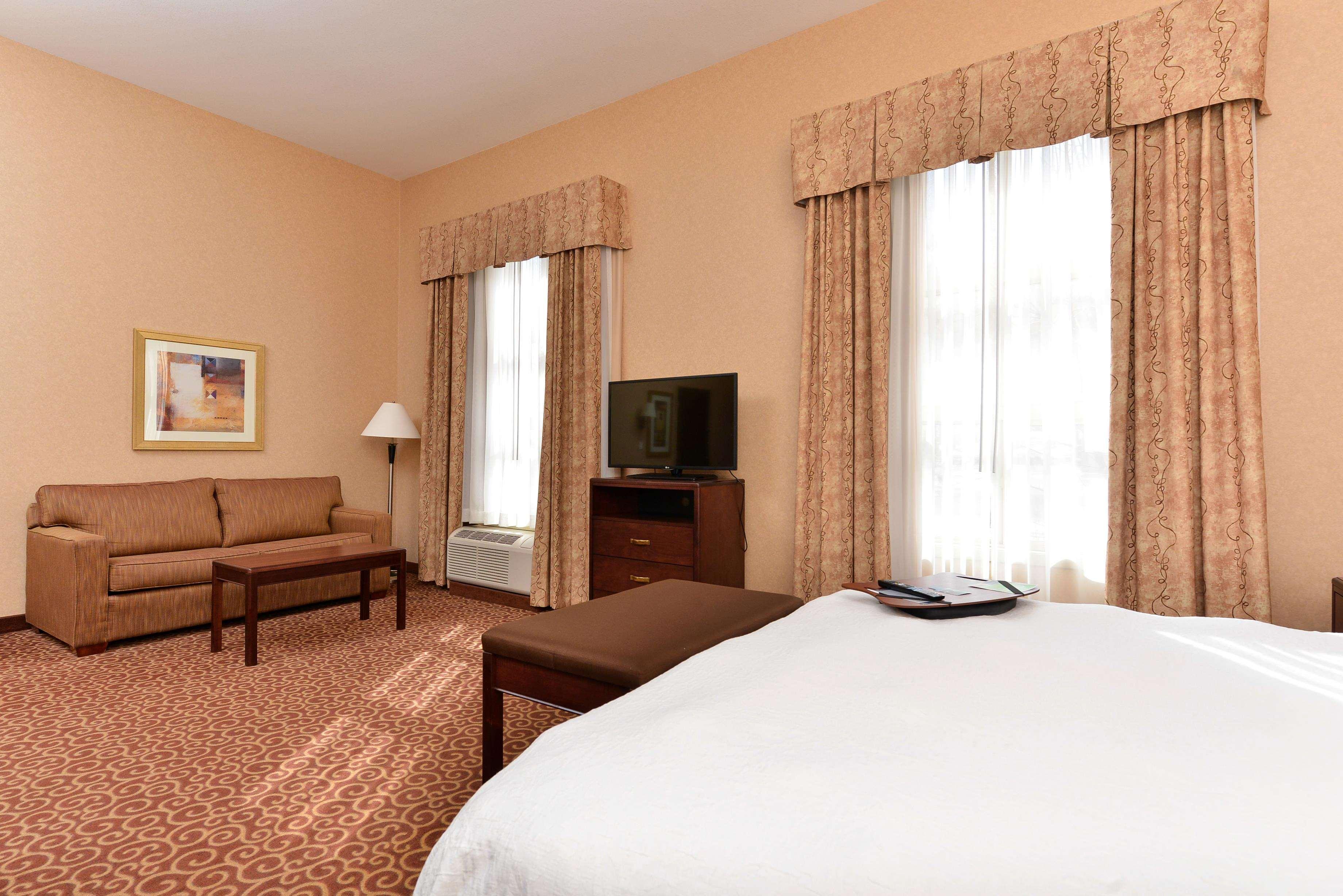 Hampton Inn & Suites By Hilton Edmonton International Airport Leduc Exterior foto
