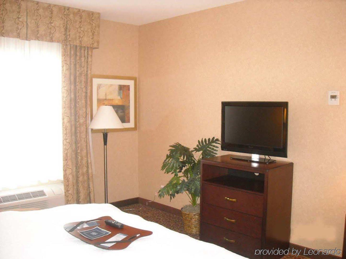 Hampton Inn & Suites By Hilton Edmonton International Airport Leduc Quarto foto