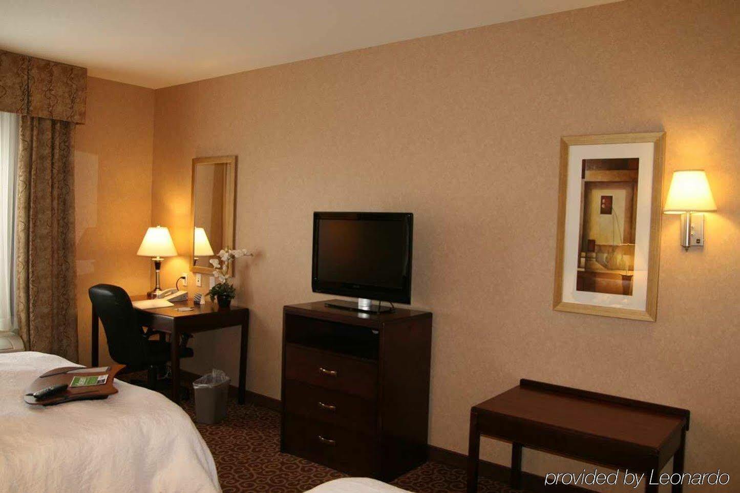 Hampton Inn & Suites By Hilton Edmonton International Airport Leduc Quarto foto